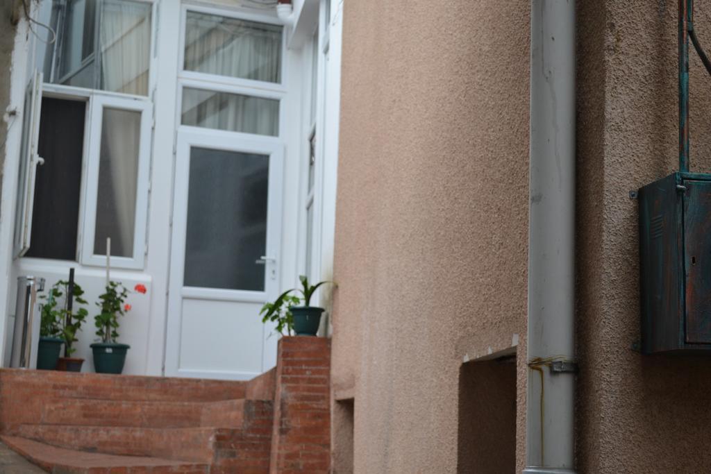Your House In تبليسي المظهر الخارجي الصورة